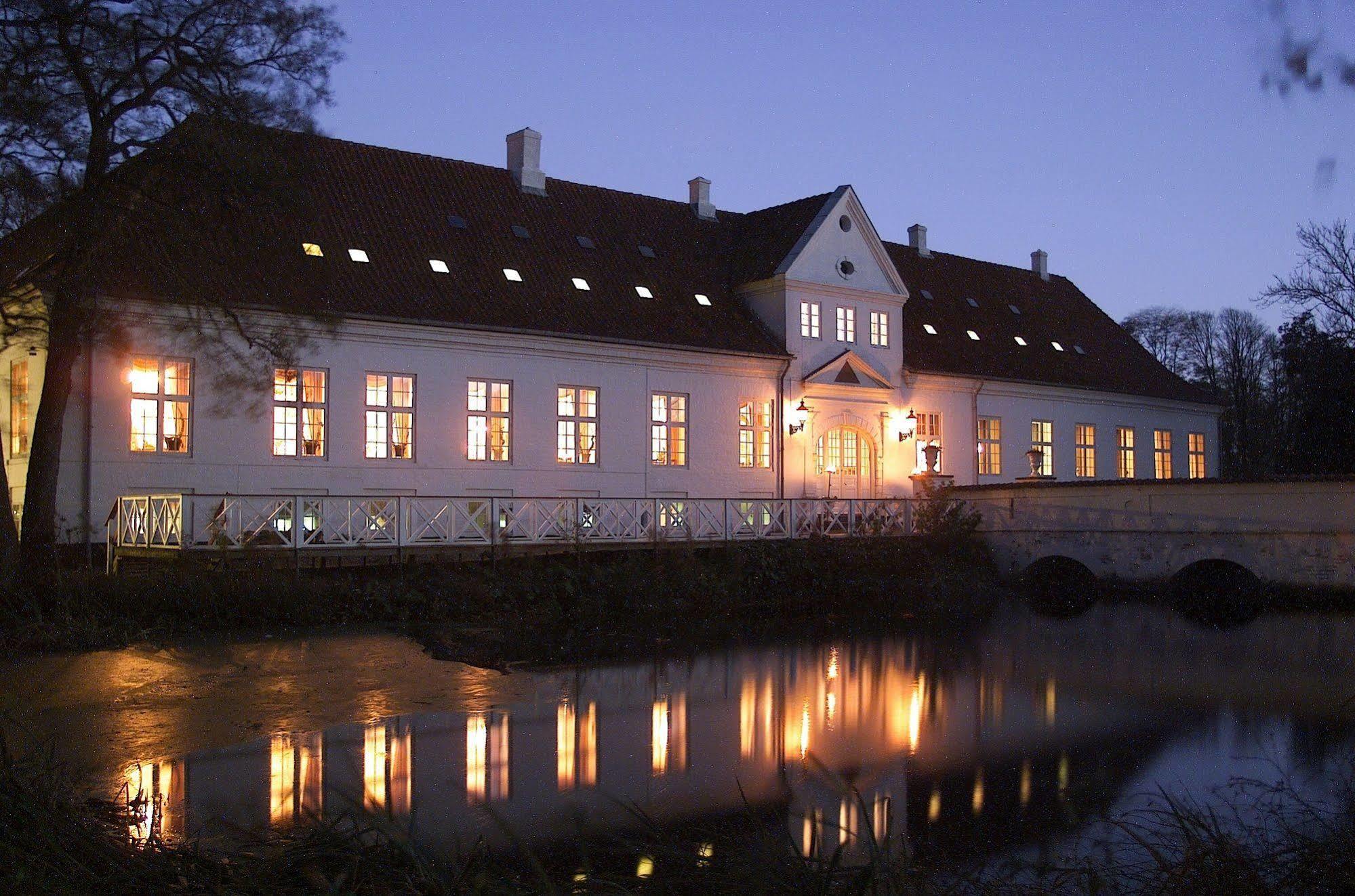 Store Restrup Manor House Exterior foto